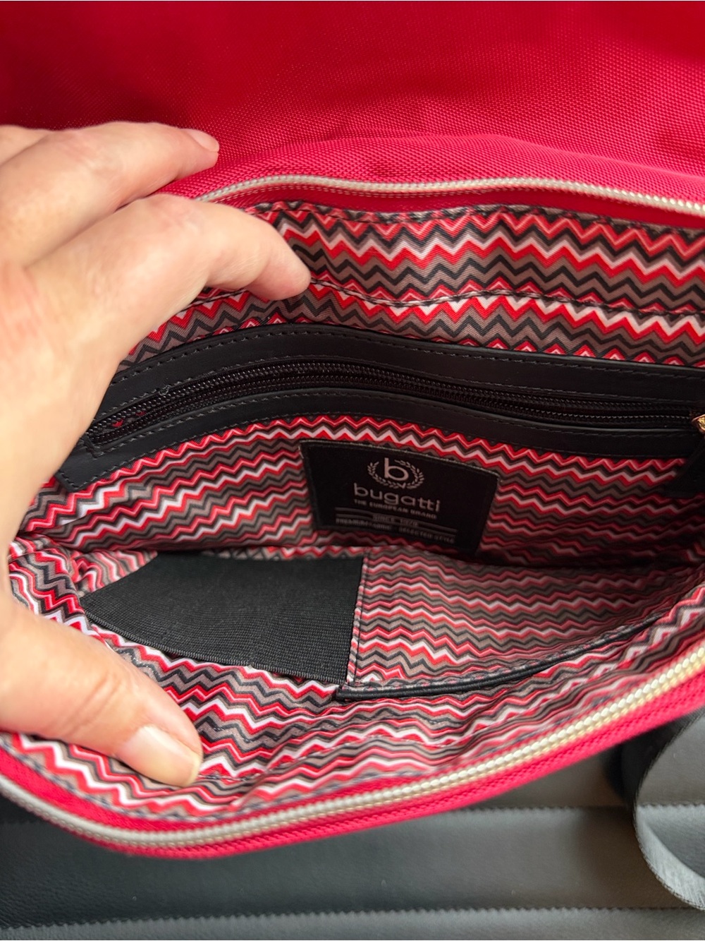 Bugatti Red Crossbody Bag with Black Strap and Gold Buckle - Picture 4 of 9